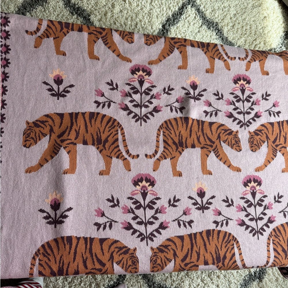 Pink and Brown Tiger Patterned blanket